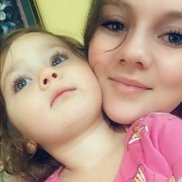 Meet your Posher, Monica - Picture 1 of 1